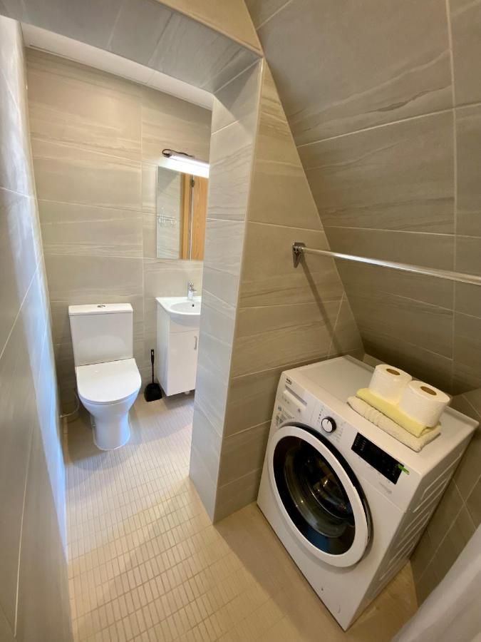 Jon'S 2 Apartments 페르누 외부 사진