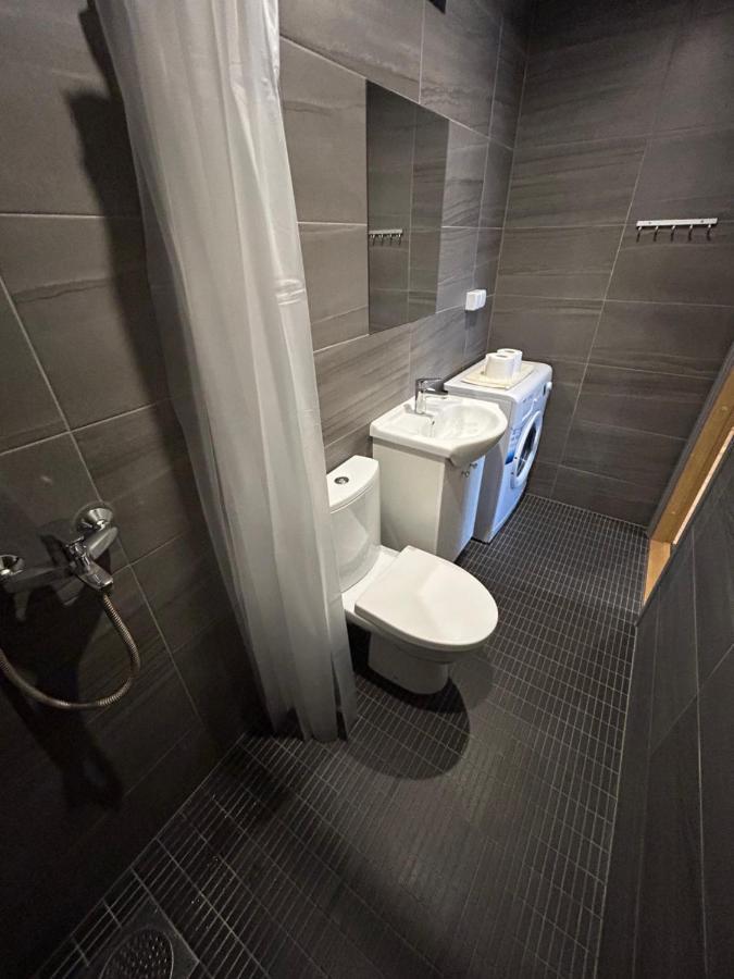Jon'S 2 Apartments 페르누 외부 사진