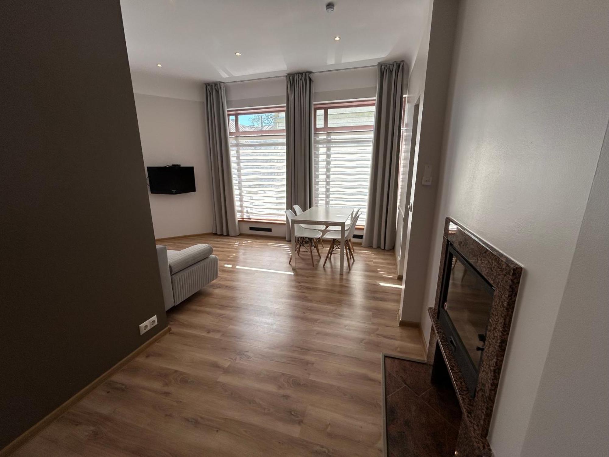 Jon'S 2 Apartments 페르누 외부 사진